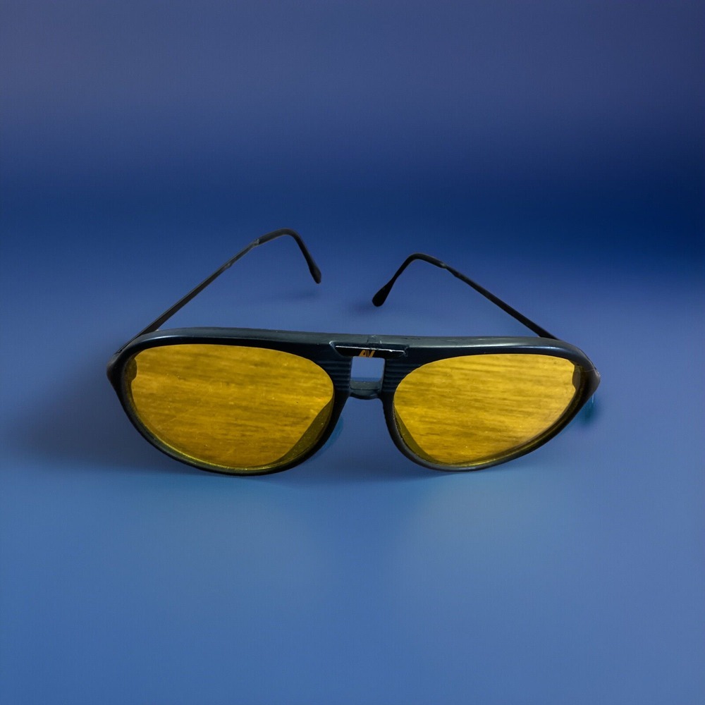 VTG mens Amber lense sunglasses